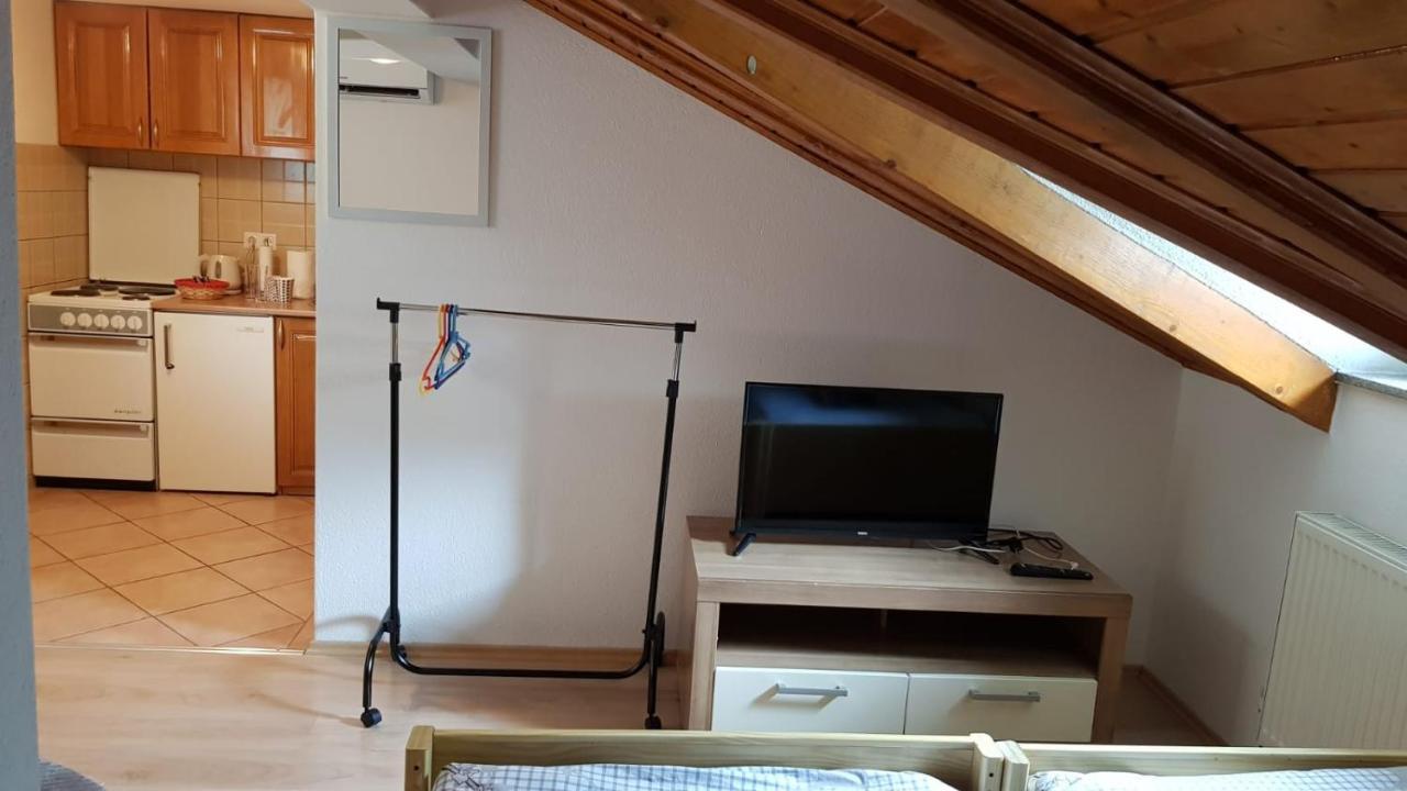 Studio Apartman Ivana Яйце Екстериор снимка